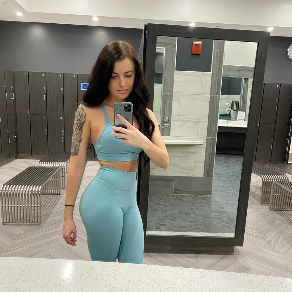 Alphalete Alphalux Essential Legging